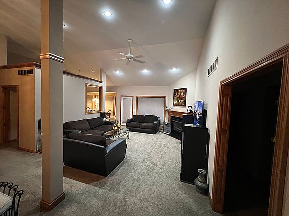 3rd image of 23402 Mountain Meadows Ct