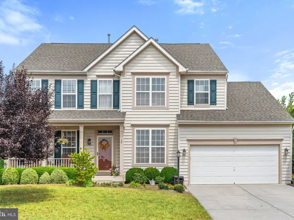 108 Cedar Mountain Dr, Stephens City, VA 22655