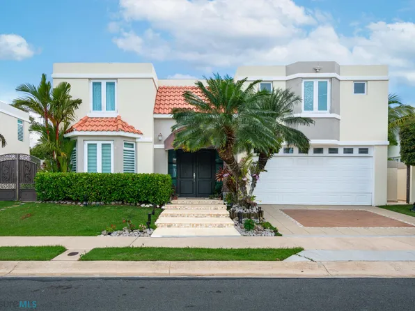 635 Mar De Bering, Dorado, PR 00646
