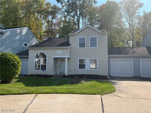 7179 Lexington Ct, Northfield, OH 44067