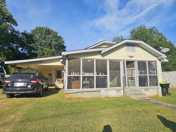 613 Oakland Ave, Sylacauga, AL 35150