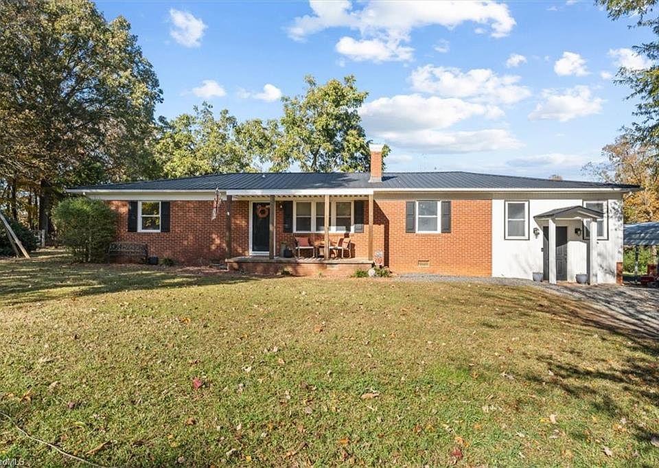 1st image of 612 Reeder Rd