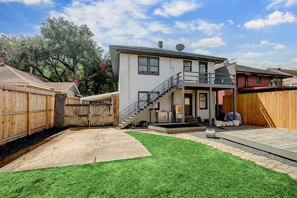 2 bed, 1302 sqft, $2,000 — Photo 3