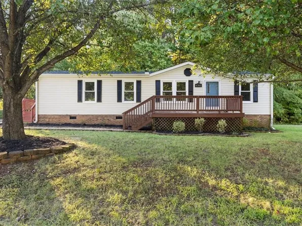 4701 Benttree Dr, Mc Leansville, NC 27301