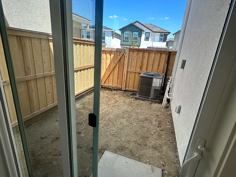 527 Twilight Pl — Photo 21