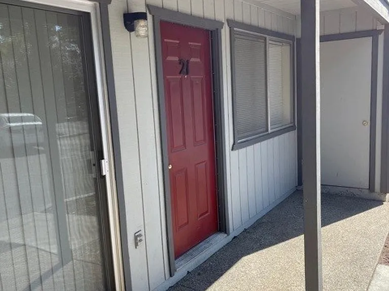Summer Village Apartments — Photo 14