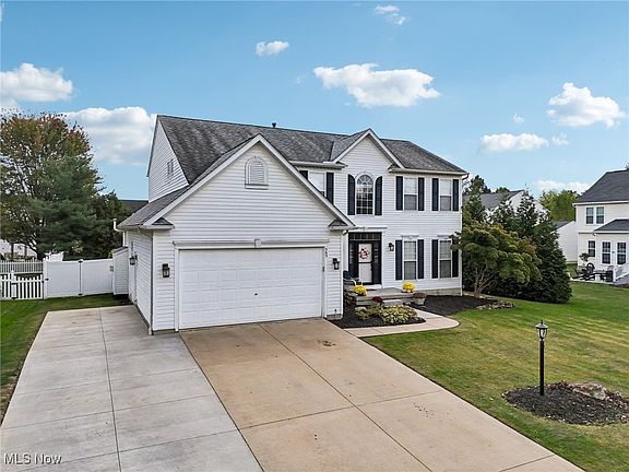 2nd image of 563 Rockglen Dr