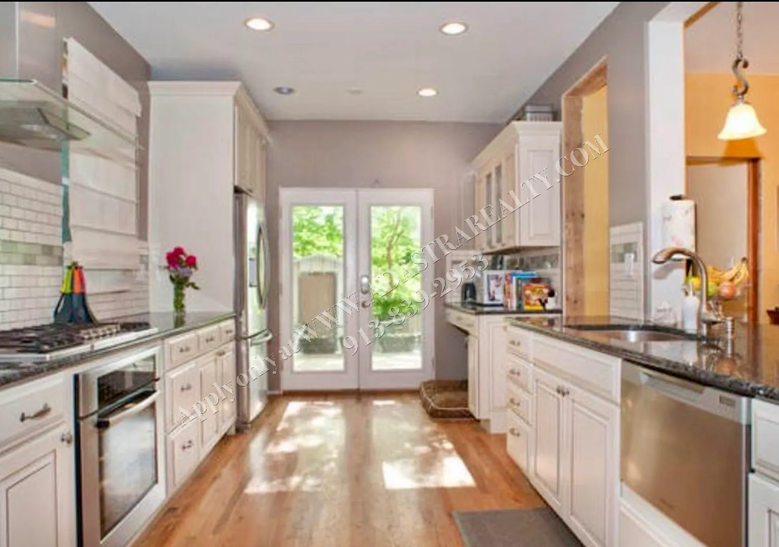 Beautiful 2 Bed 2 Bath Home Near The Plaza-Coming SOON!! — Photo 3