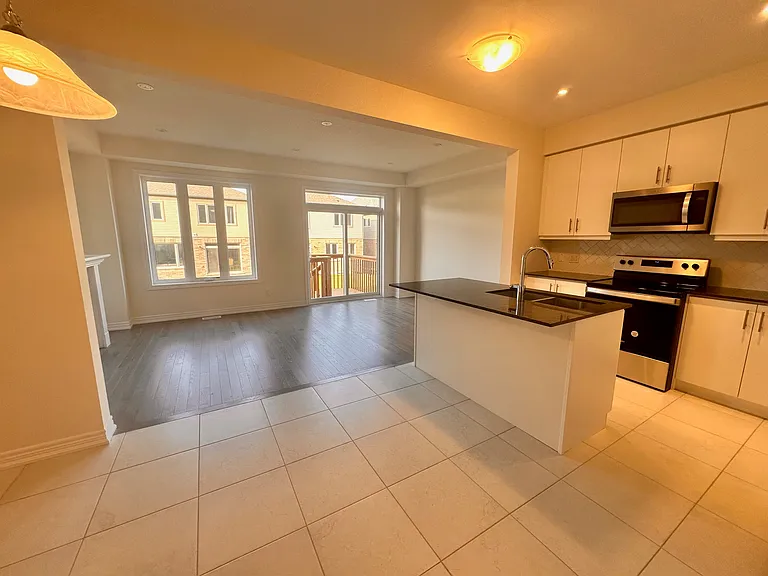 205 Broadacre Dr — Photo 5