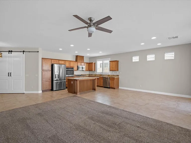 988 Buffalo River Ave — Photo 13