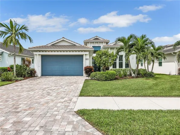 8893 Redonda DR, NAPLES, FL 34114