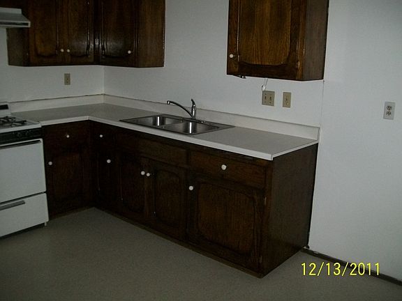 5th image of 745 Rene Ct