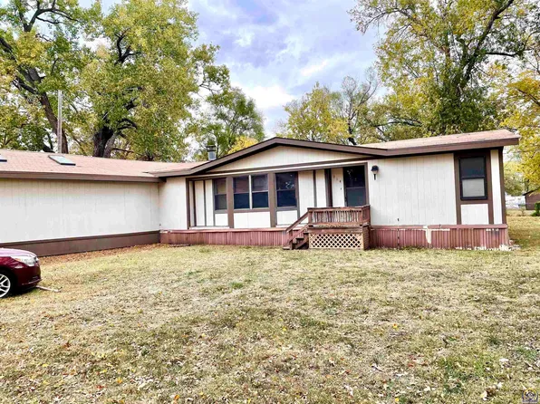 914 NW Taylor St, Topeka, KS 66608