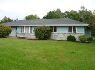 10441 Geneva Dr, Roscoe, IL 61073