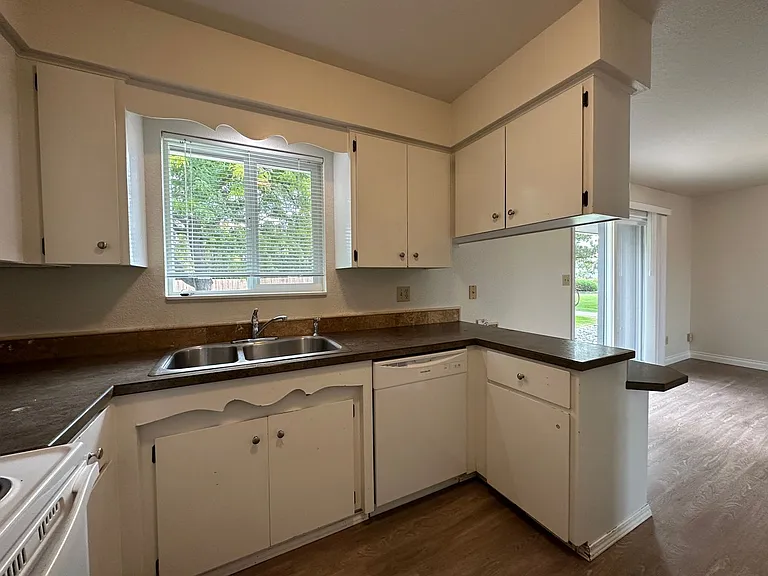1005ri — Photo 17