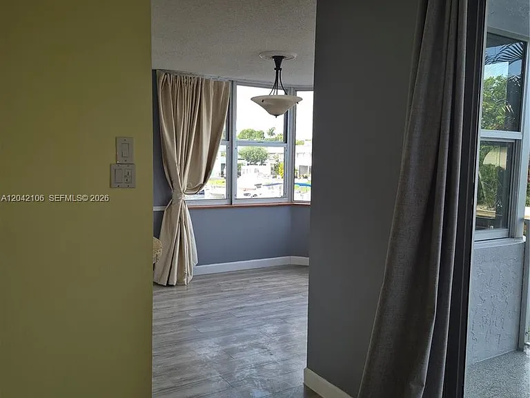16565 NE 26th Ave #2E — Photo 15