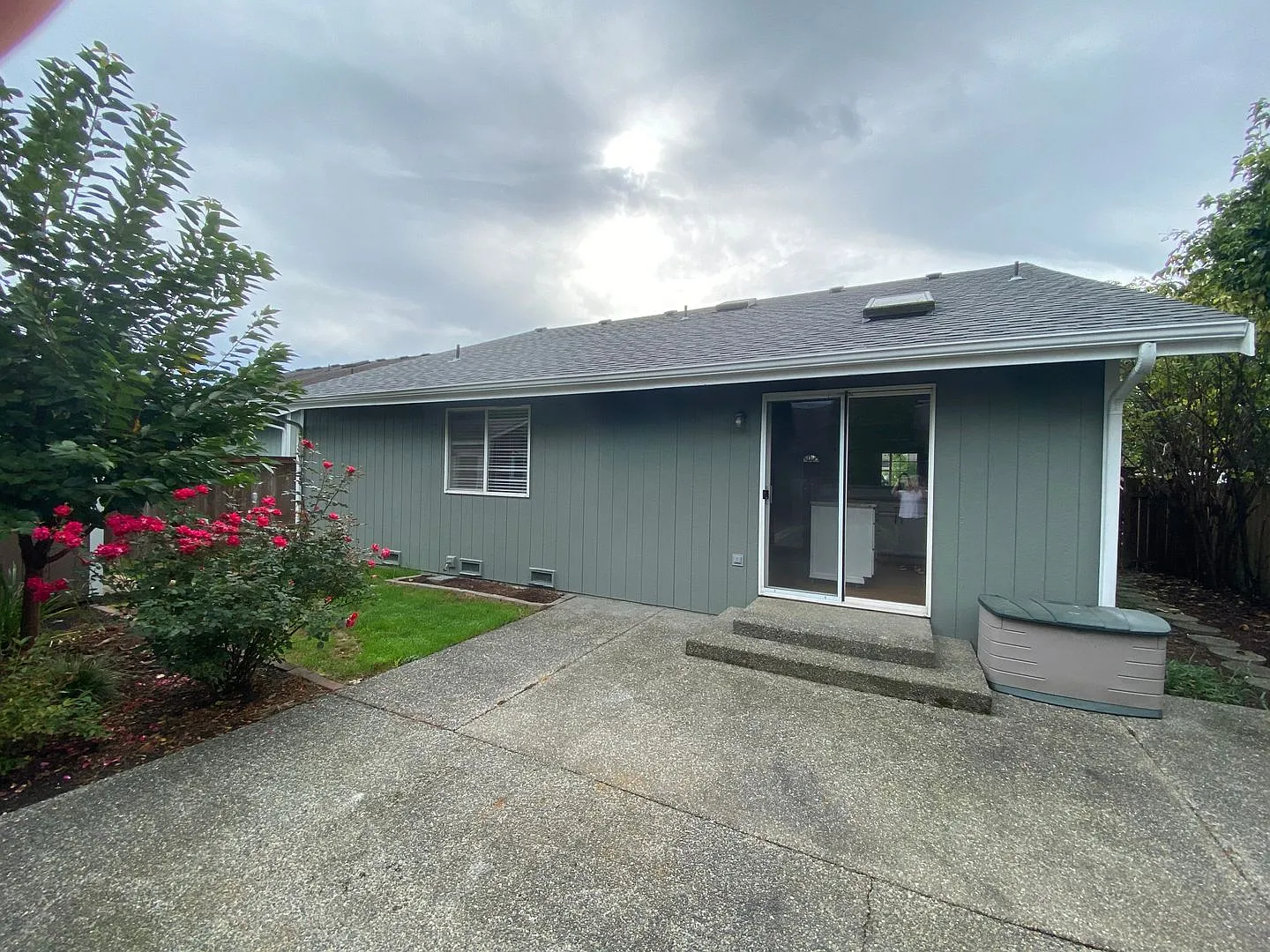 Charming 3 bed + bonus, 2 bath rambler - Monroe — Photo 4