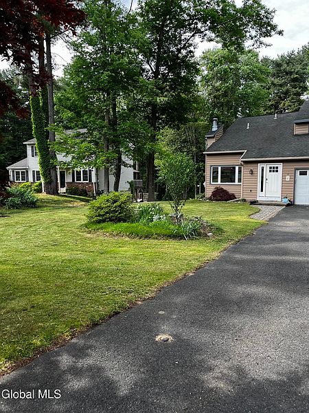 3rd image of 3287 E Old State Road