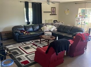 2110 Archwood Dr, Wayland, MI 49348
