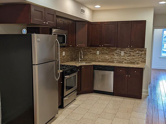 4th image of 5037 Florence Ave Floor 2