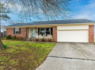 337 E 15th St, Claremore, OK 74017