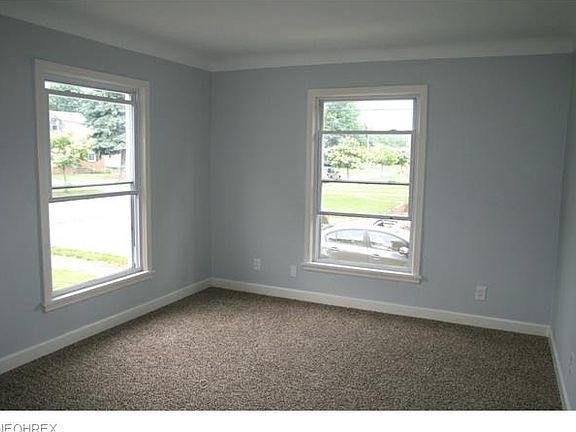 3rd image of 4651 W 157th St