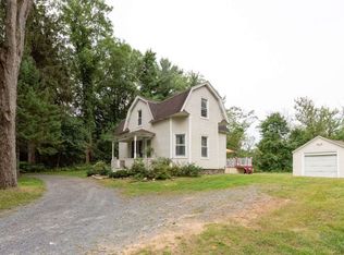 925 Balltown Rd, Niskayuna, NY 12309