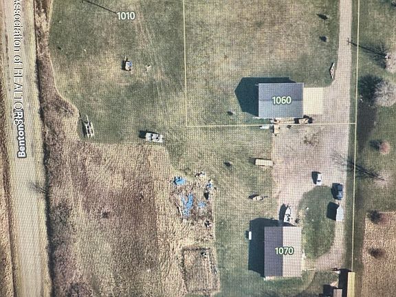 3rd image of 1070 E Saint Joe Hwy