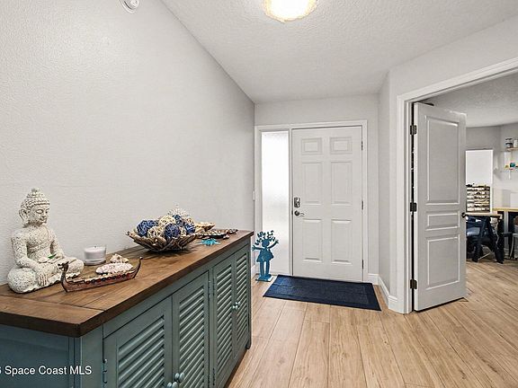 5th image of 2195 Highway A1a APT 402