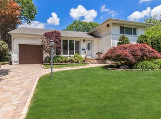 9 Rensselaer Dr, Commack, NY 11725