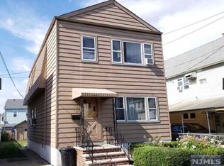 216 Hathaway St FLOOR 2, Wallington, NJ 07057