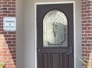 3101 Rio Vista Dr, Mahwah, NJ 07430