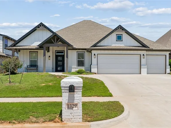 1329 Monterey Dr, Norman, OK 73072