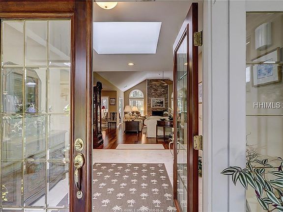 3rd image of 6 Twisted Cay Ln