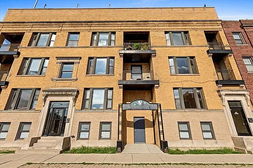 3706 N Sheffield Ave #1 Photo 1