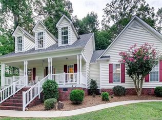 697 Normandy Rd, Mooresville, NC 28117