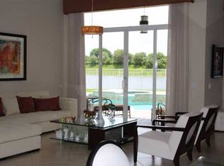 1696 Victoria Pointe Cir, Weston, FL 33327