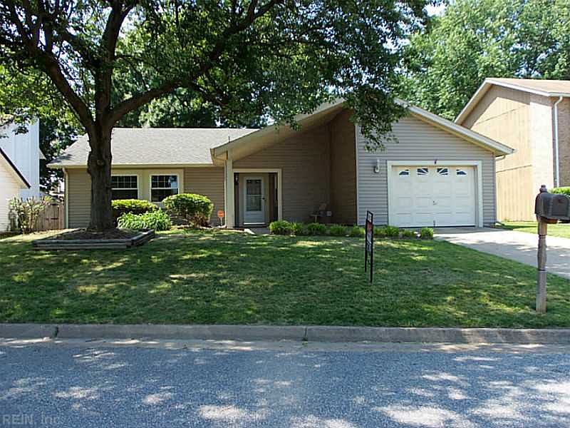 1st image of 780 Deer Lake Dr