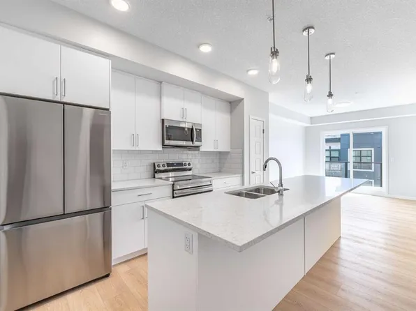 20295 S Seton Way SE #5413, Calgary, AB T3M 2P2