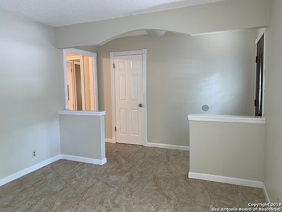 5th image of 7407 Pipers Creek St