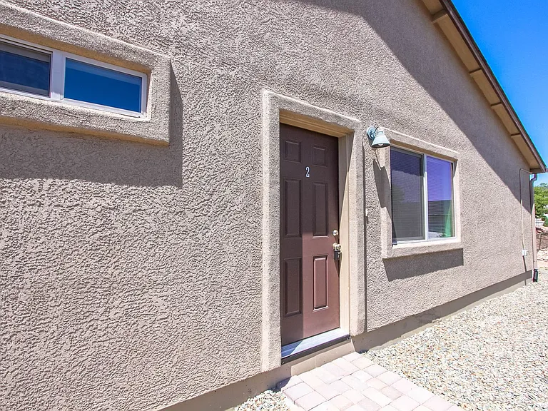 1251 N Barzona Ave — Photo 2