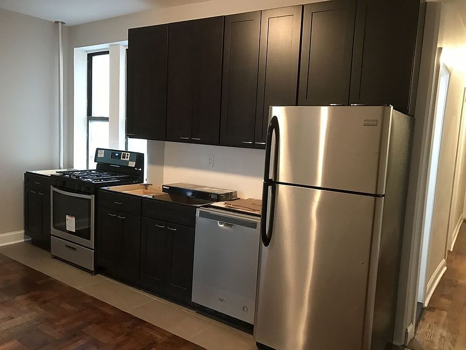 2nd image of 1834 Caton Ave APT 6M