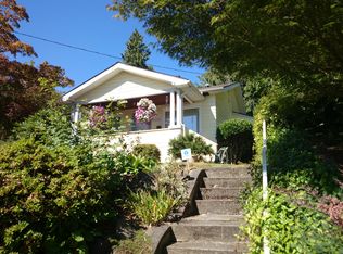 2725 Belvidere Ave SW, Seattle, WA 98126