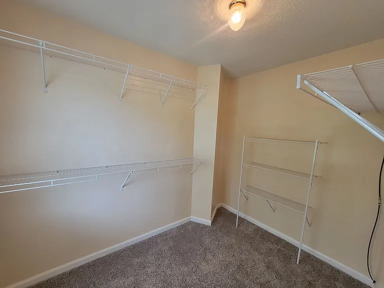1063 Waltons Pass — Photo 24