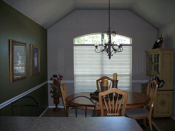 Dining Room (front of the house)