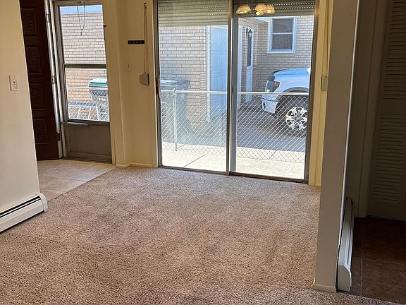 4th image of 2615-2617 E 17th St #2615