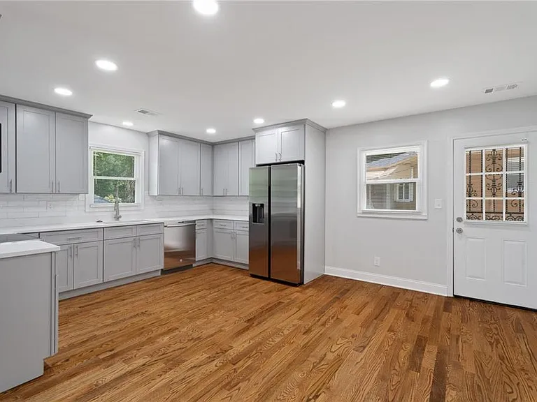 1338 Montreat Ave SW — Photo 3