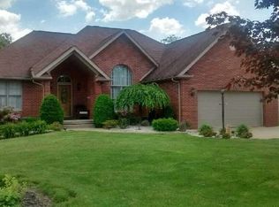 334 Hearthstone Dr, New Castle, PA