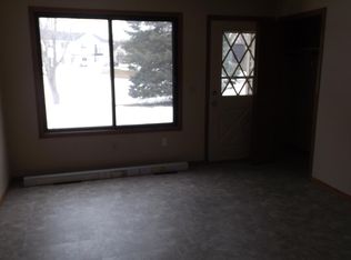 4247 Centerville Rd, Vadnais Heights, MN 55127