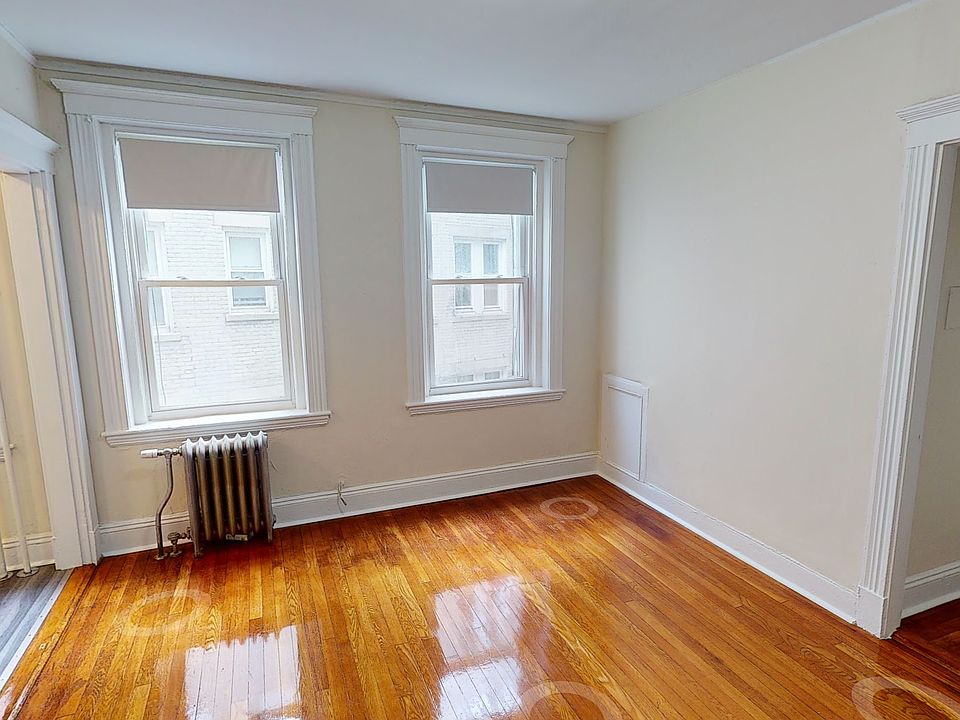 1st image of 235 Park Dr APT 4